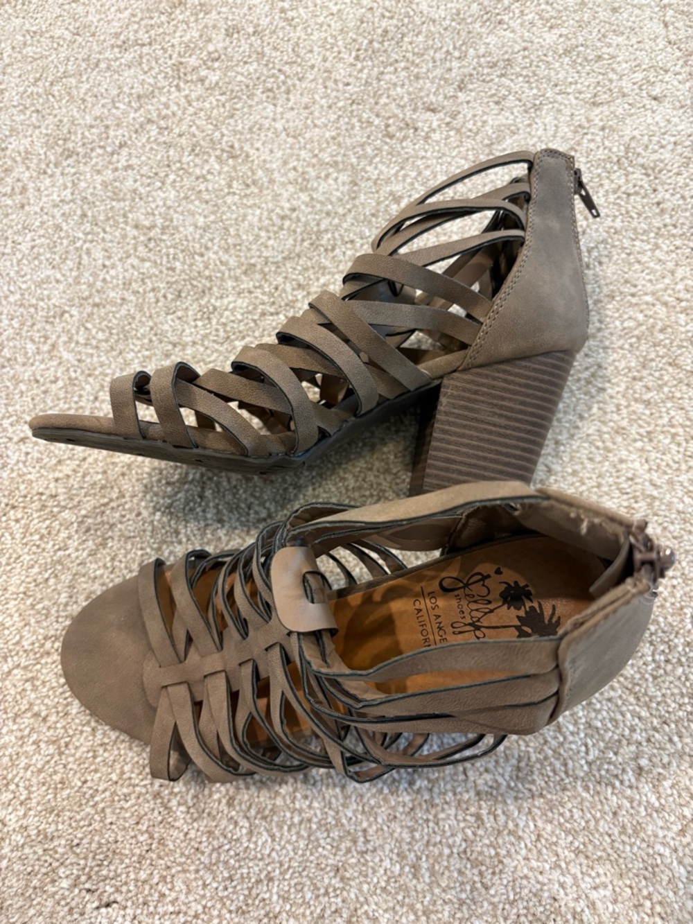 Jellypop Alyssa Mushroom Caged Women's Heeled Sandal in a taupe NWT